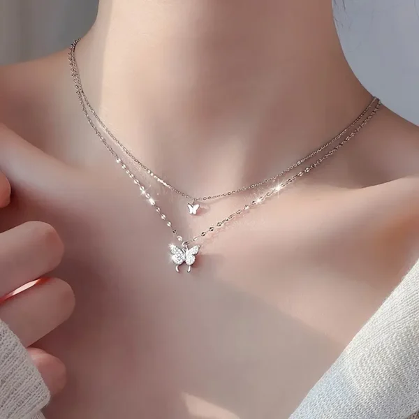 Women's Double-Layer Butterfly Pendant Necklace – Vintage & Simple Elegant Jewelry Accessory