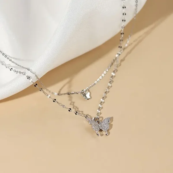 Women's Double-Layer Butterfly Pendant Necklace – Vintage & Simple Elegant Jewelry Accessory
